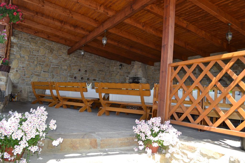 Privat Julia Hotell Vrbov Exteriör bild